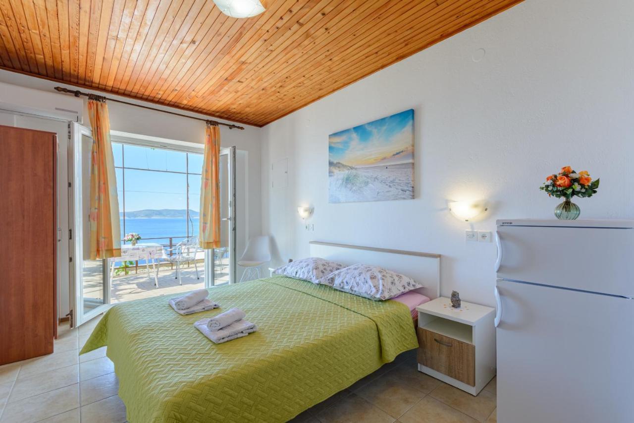 Rooms Sani Brela Eksteriør billede